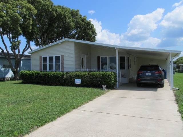 Lake Wales, FL Mobile Home for Sale located at 455 Matinique Dr Towerwood